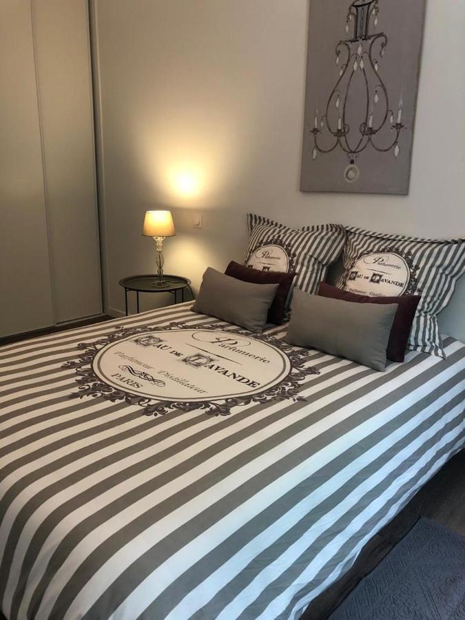 Apartment A Proche Centre-ville Et Campagne - Climatisation, Wifi, Coin Exterieur Et Parking Prives Brive-la-Gaillarde